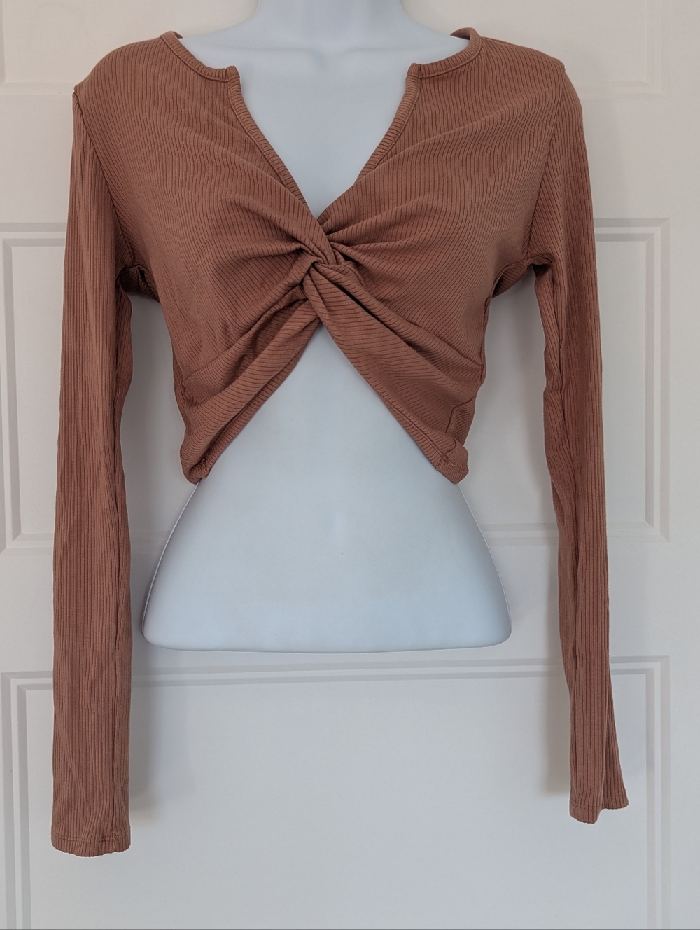 Active USA Ribbed Twist Front Crop Top Brown Long Sleeve Size M